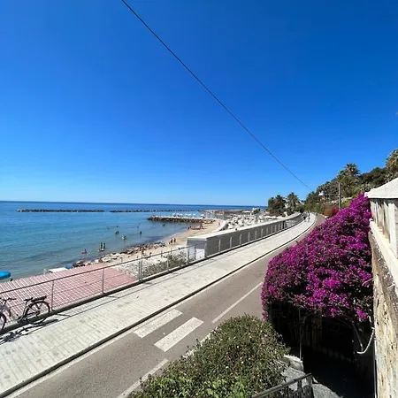 Da Mariella Vacanze Con Terrazzo Lägenhet