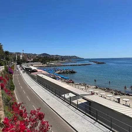 Da Mariella Vacanze Con Terrazzo * Sanremo