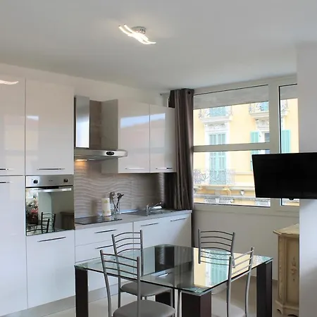 Da Mariella Vacanze Con Terrazzo Apartment *