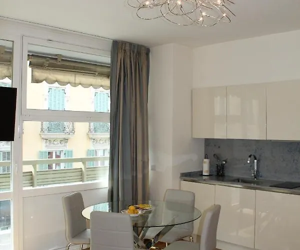 Da Mariella Vacanze Con Terrazzo * San Remo